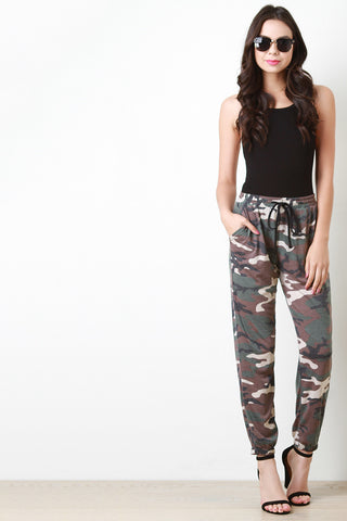 Elastic Waist Camo Print Jogger Pants